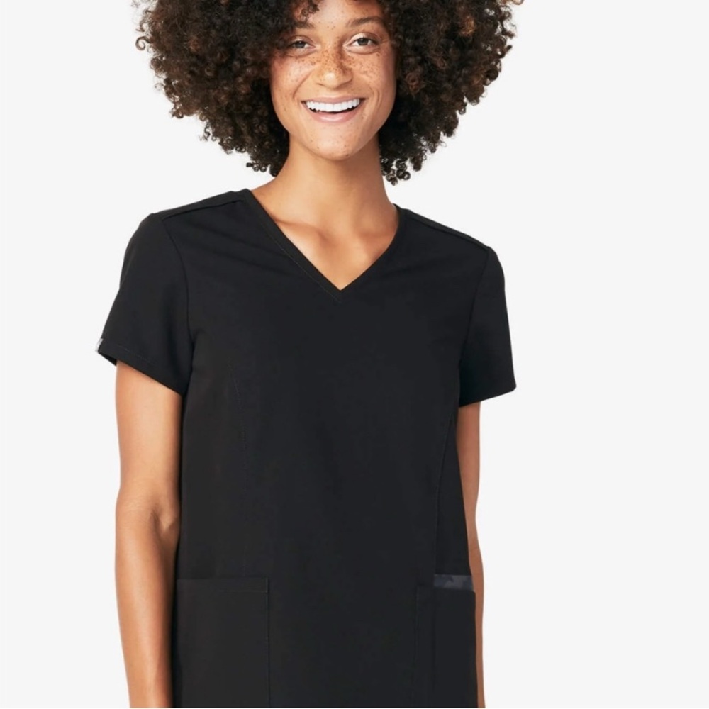 FIGS Gaya Black Contrast Camo Pocket Women's Scrub‎ Top Small - Picture 2 of 10